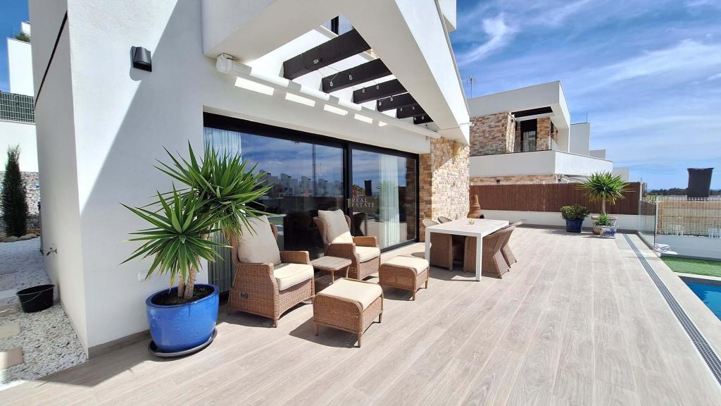 3 bed villa in Finestrat