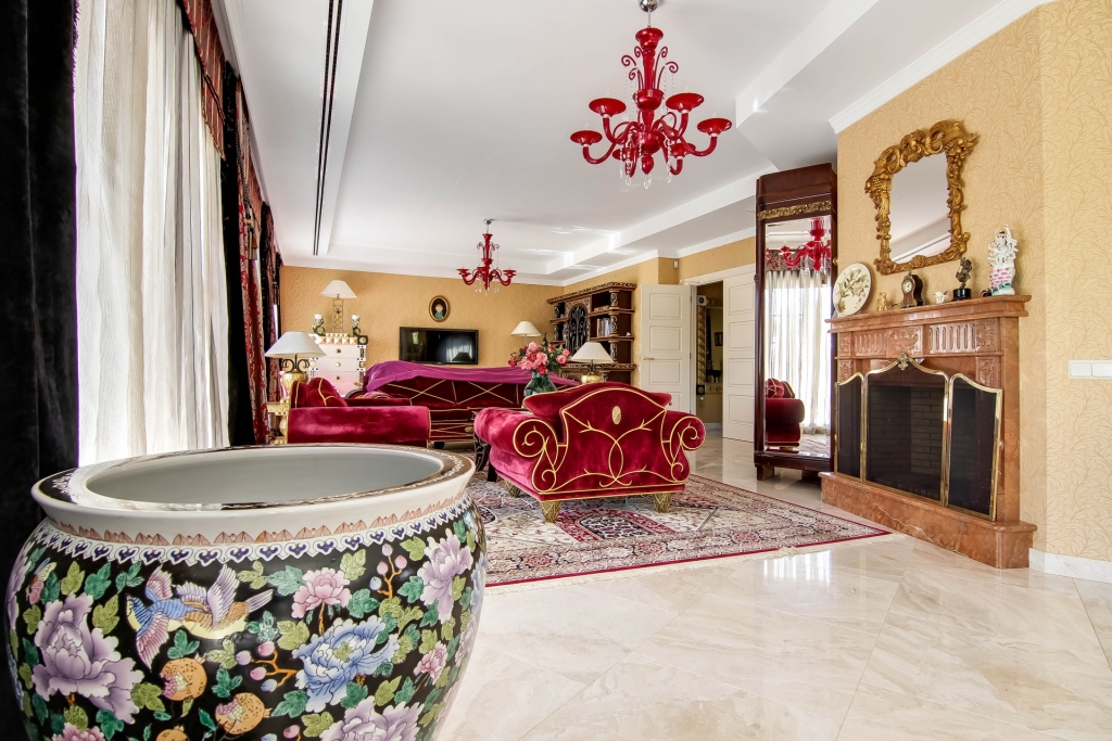 5 bed villa in Altea