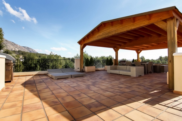 5 bed villa in Altea