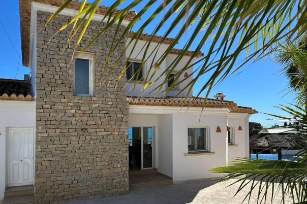 5 bed villas in Benissa