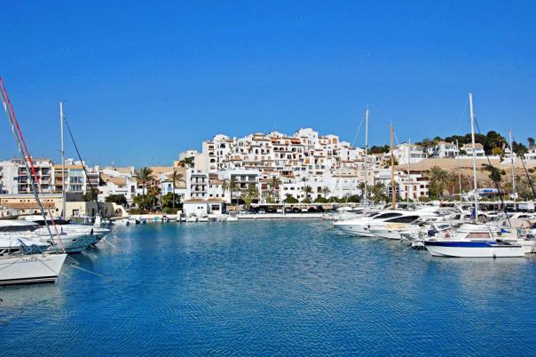 5 bed villas in Benissa