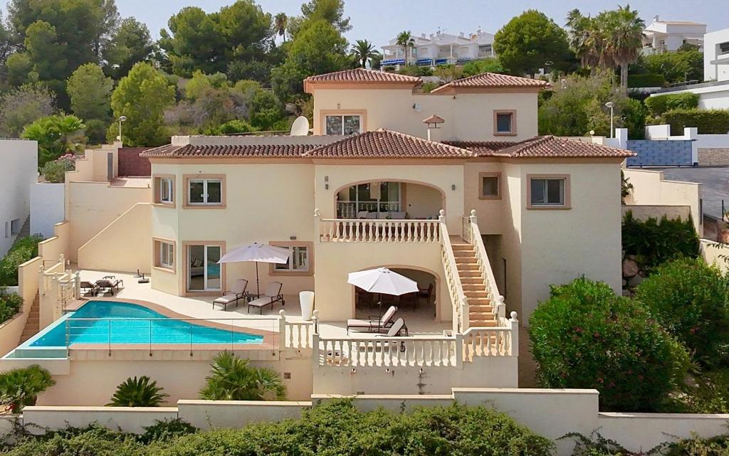 4 bed villa in Moraira