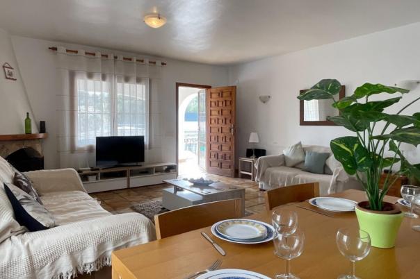 6 bed villa in Moraira