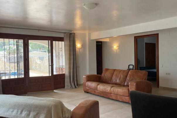 6 bed villa in Moraira