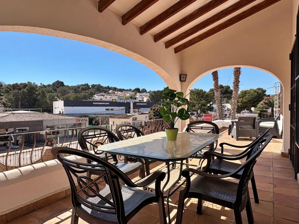 6 bed villa in Moraira
