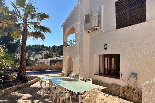 6 bed villa in Moraira
