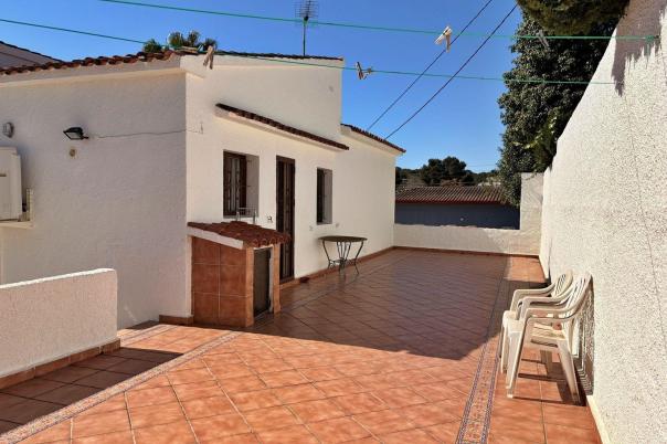 6 bed villa in Moraira