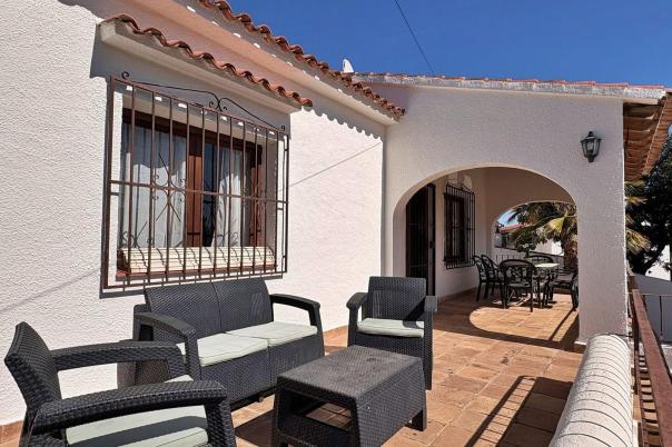 6 bed villa in Moraira