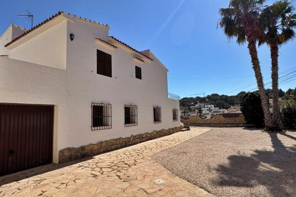 6 bed villa in Moraira