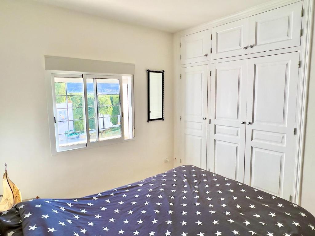 5 bed villa in Benitachell