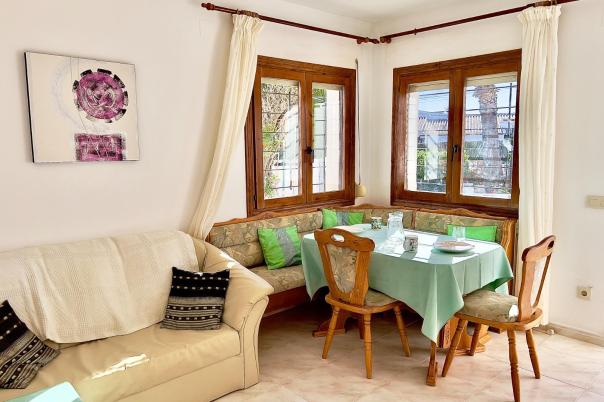 5 bed villa in Benitachell