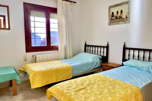 5 bed villa in Benitachell