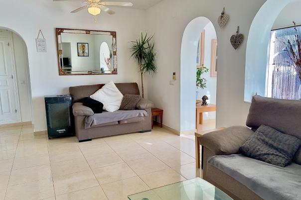 5 bed villa in Benitachell