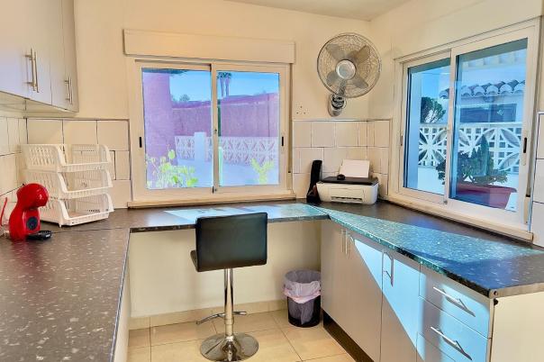 5 bed villa in Benitachell