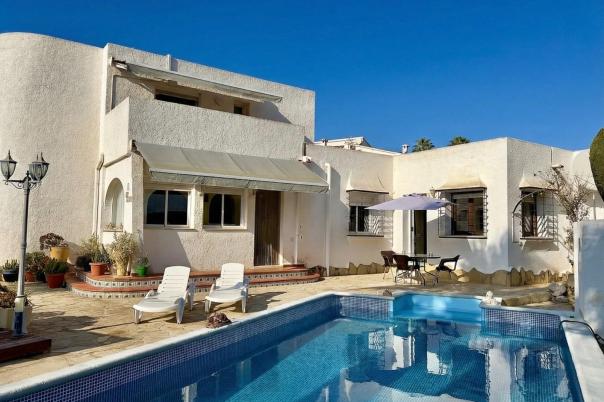 5 bed villa in Benitachell