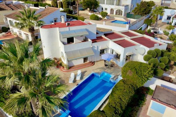 5 bed villa in Benitachell
