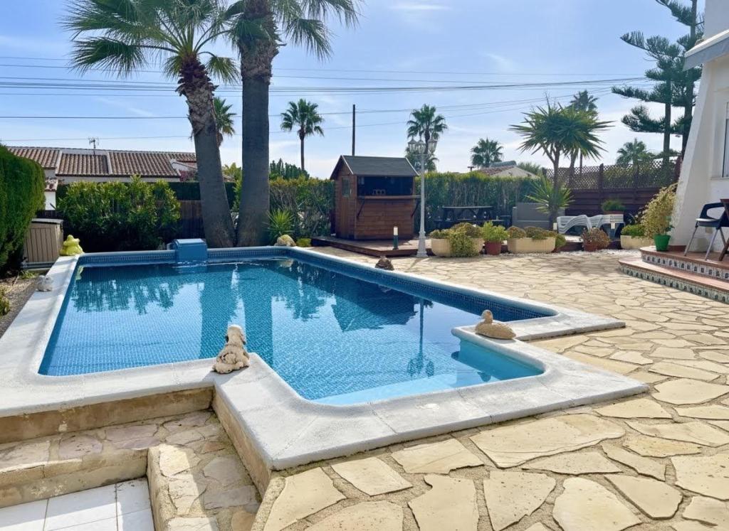 5 bed villa in Benitachell