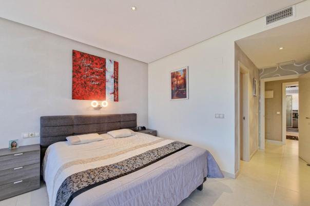 2 bed apartment in Altea