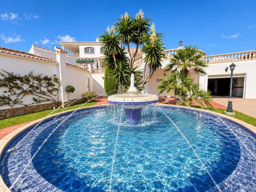 2 bed apartments - flats in Moraira