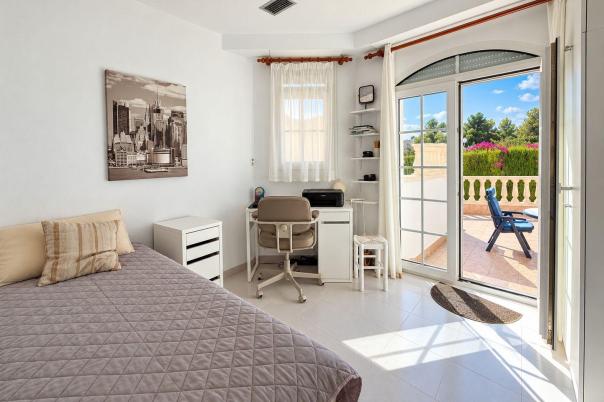 2 bed apartments - flats in Moraira