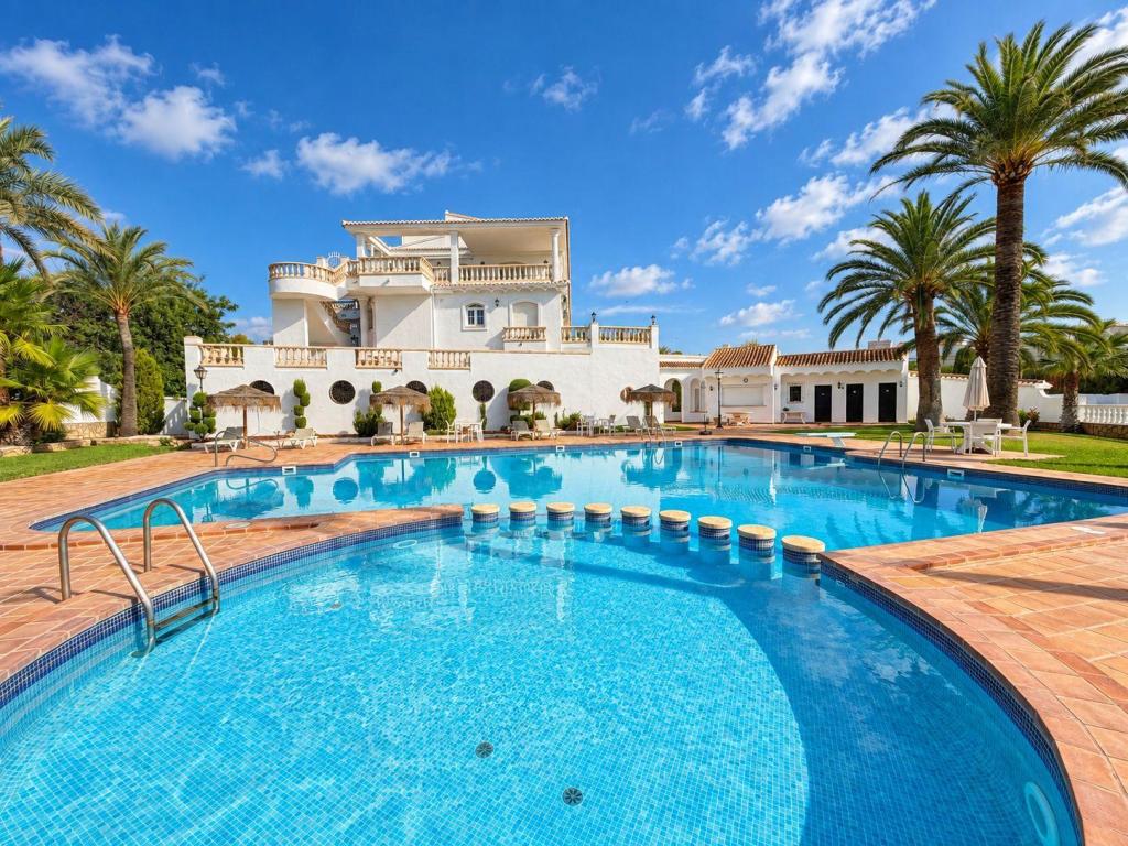 2 bed apartments - flats in Moraira