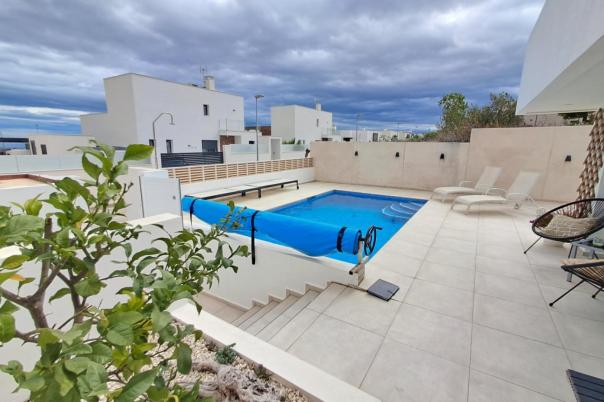 3 bed villa in Polop