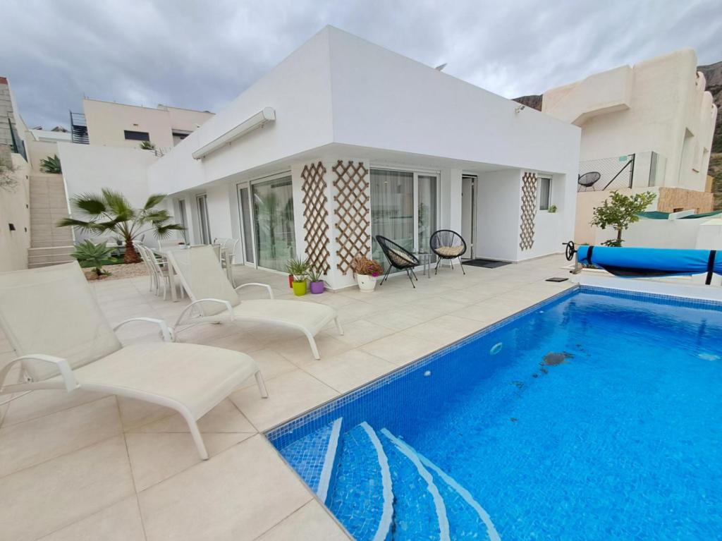 3 bed villa in Polop