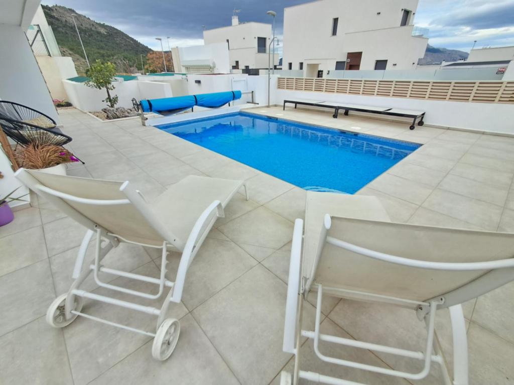 3 bed villa in Polop