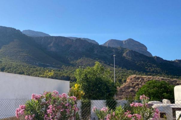 3 bed villa in Polop