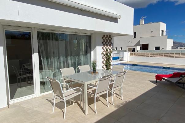 3 bed villa in Polop