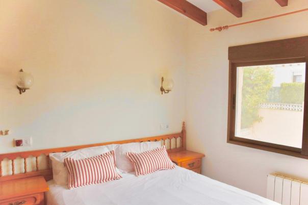 4 bed casa / chalet in Benissa