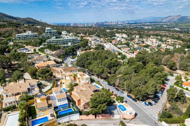 4 bed villa in Albir