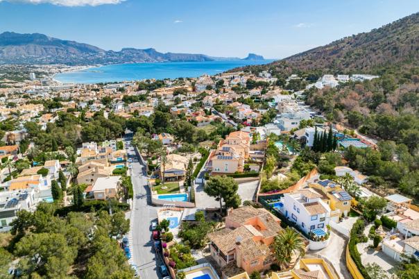 4 bed villa in Albir