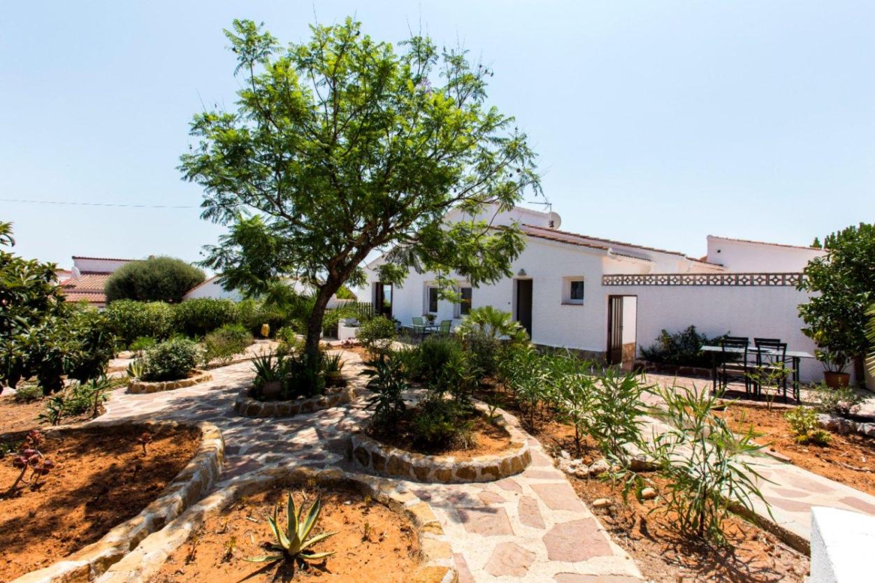 5 bed villa in Pedreguer