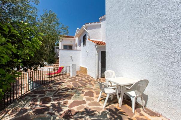 5 bed villa in Pedreguer