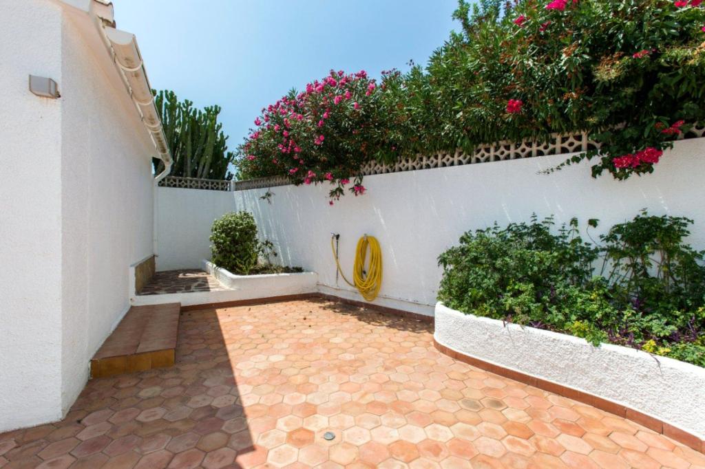 5 bed villa in Pedreguer