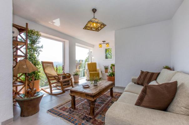 5 bed villa in Pedreguer