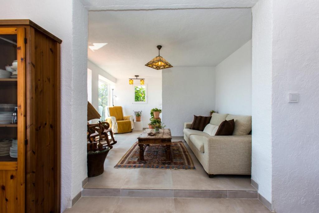 5 bed villa in Pedreguer
