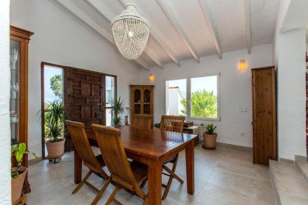 5 bed villa in Pedreguer