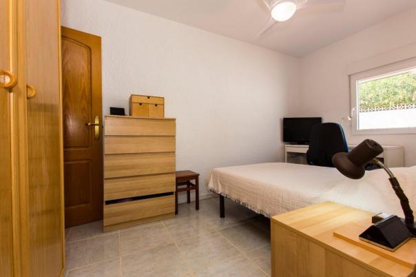 5 bed villa in Pedreguer