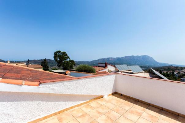 5 bed villa in Pedreguer