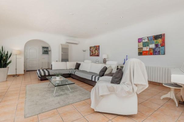 5 bed villa in Moraira