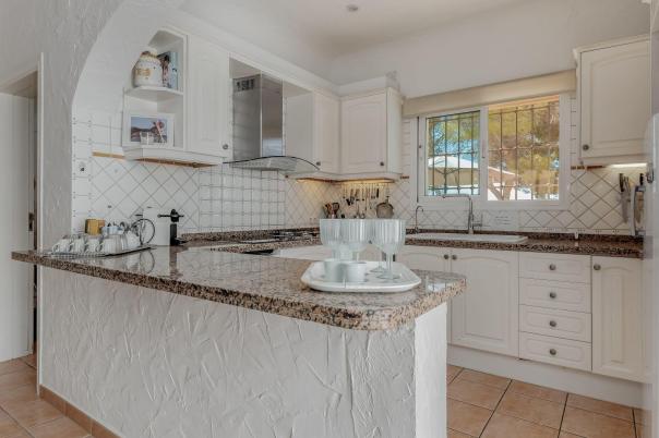 5 bed villa in Moraira