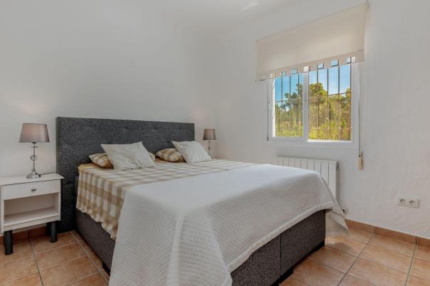 5 bed villa in Moraira