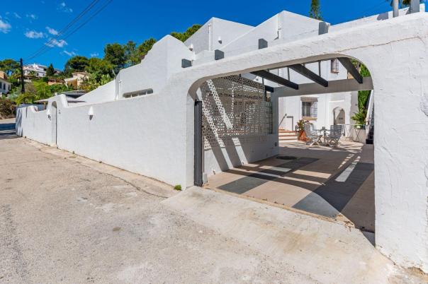 5 bed villa in Moraira