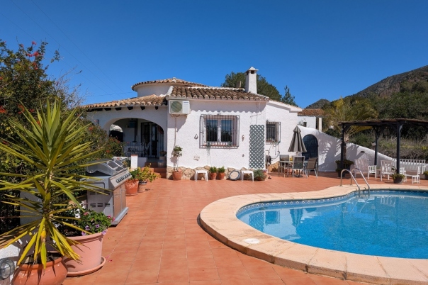 2 bed villa in Benitachell