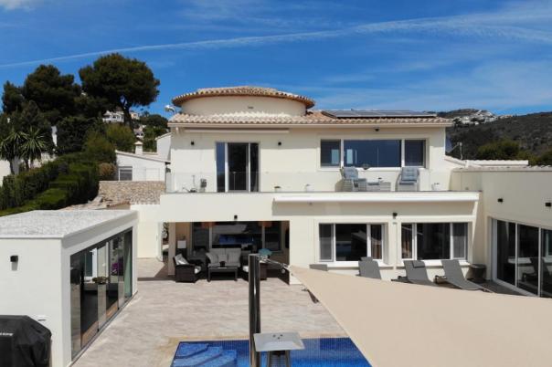 4 bed villa in Moraira