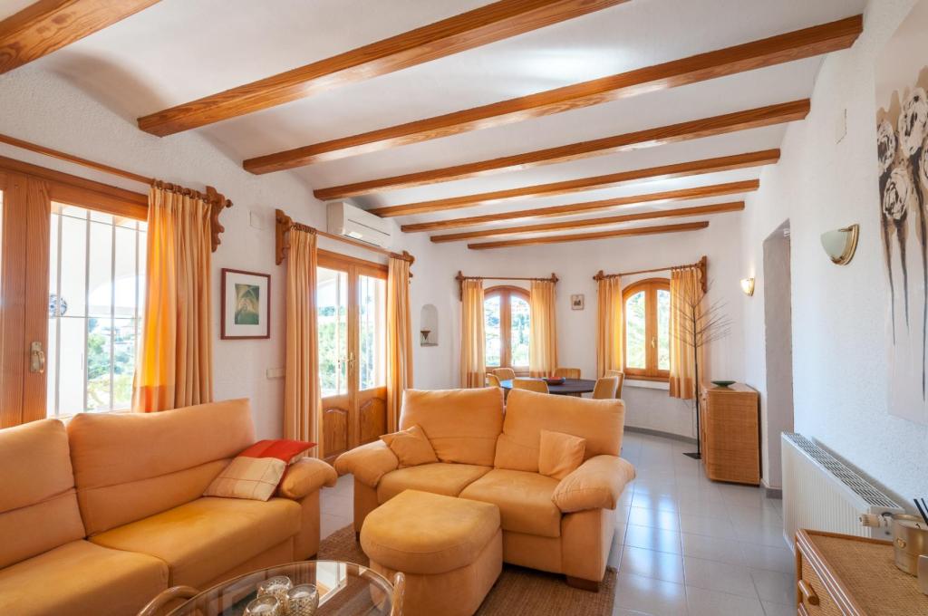 5 bed villa in Benissa