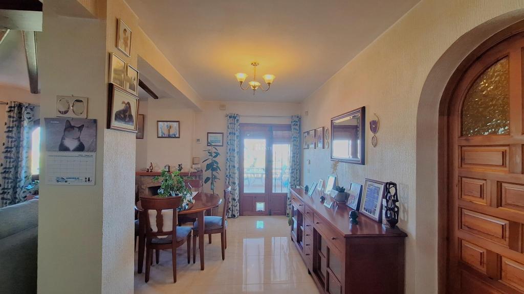 4 bed villa in Orba