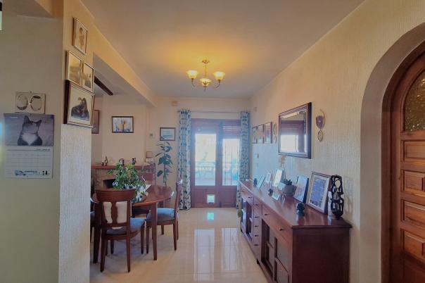 4 bed villa in Orba
